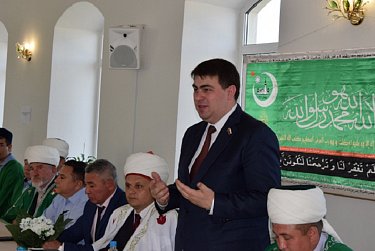 Выпускникам духовного училища вручены дипломы